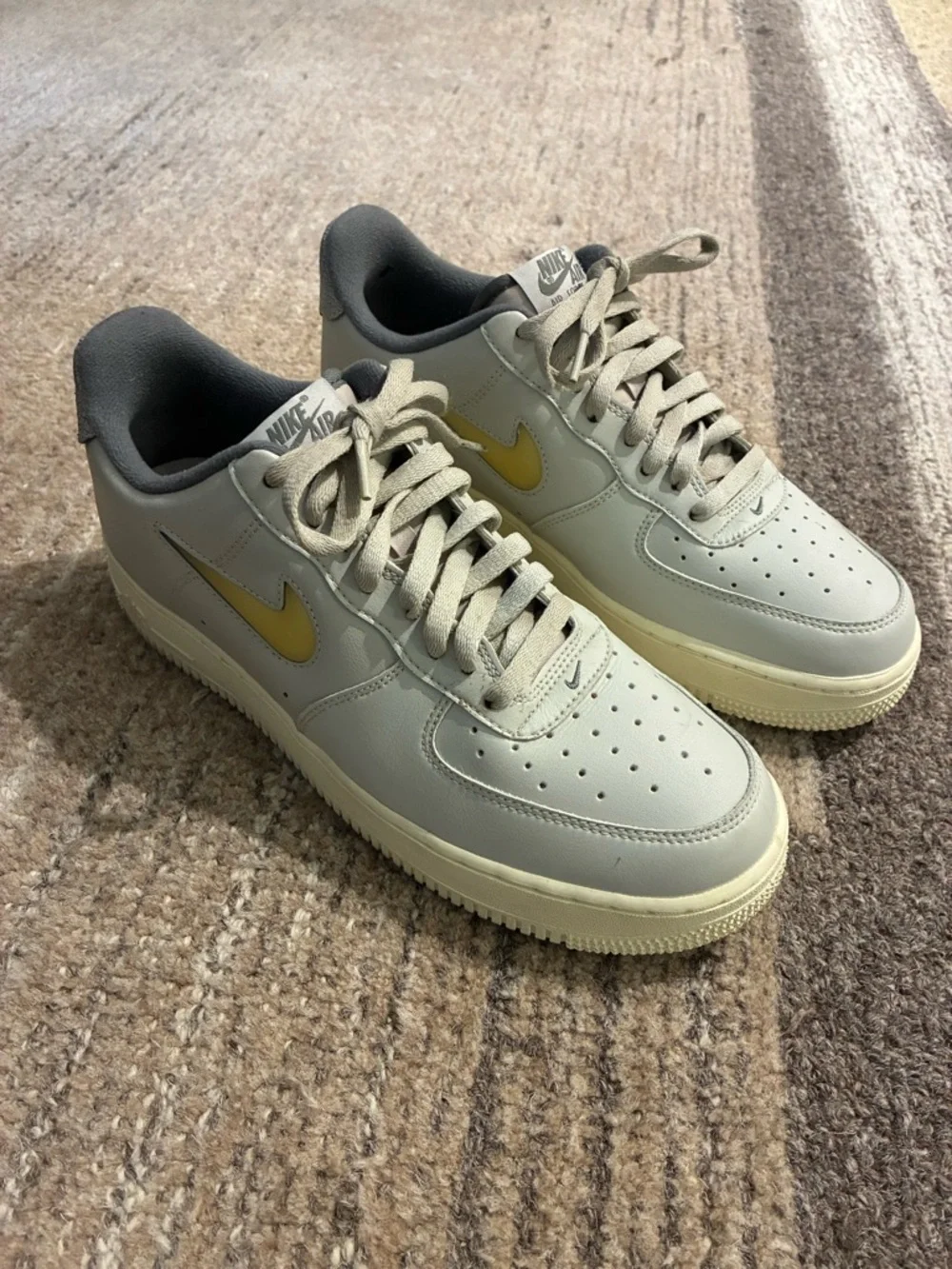 Nike Air Force 1 '07 LX 